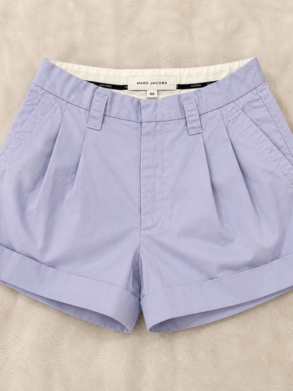Marc Jacobs Lavender High-Waist Pleated Cuffed Shorts